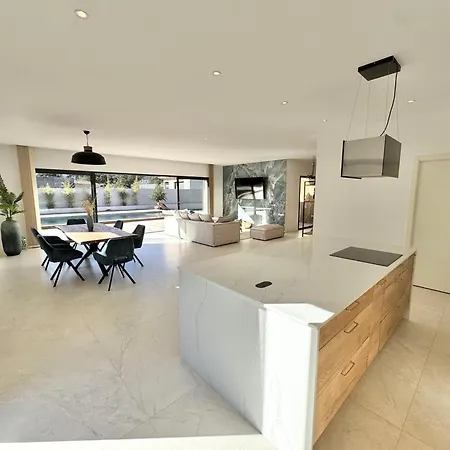 Porto-vecchio Avec Piscine *