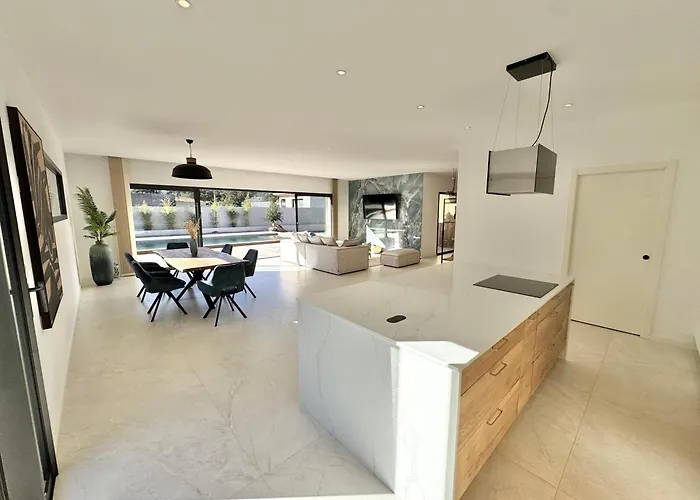 Porto-vecchio Avec Piscine *